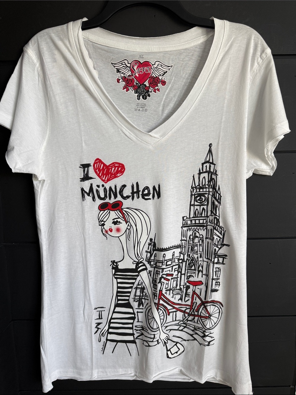 T-shirt V-Neck 'I ♥ München' Women’s XL